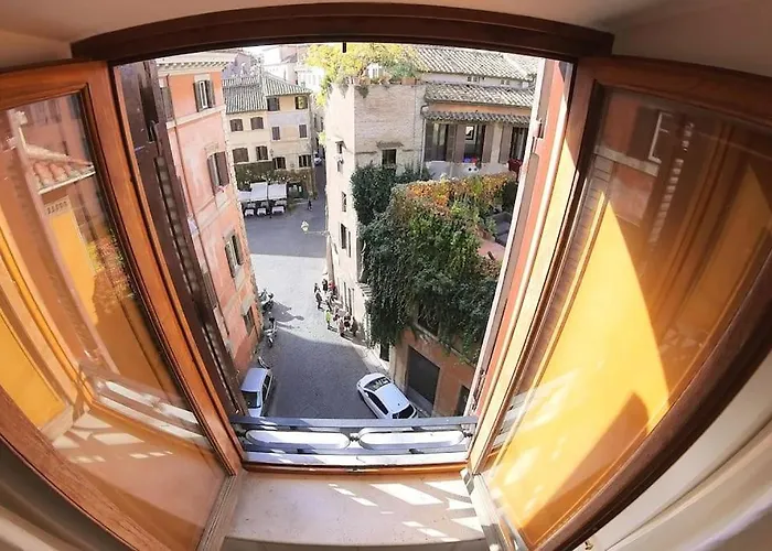 Апартаменты Nesty Margana House *